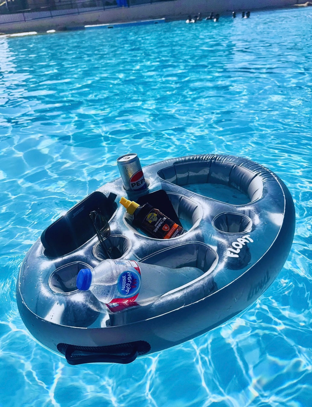 THE BIG WAVE Inflatable Pool Float